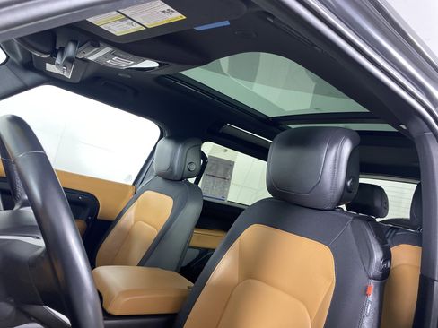 Used 2023 Land Rover Defender 90 X-Dynamic SE image 50