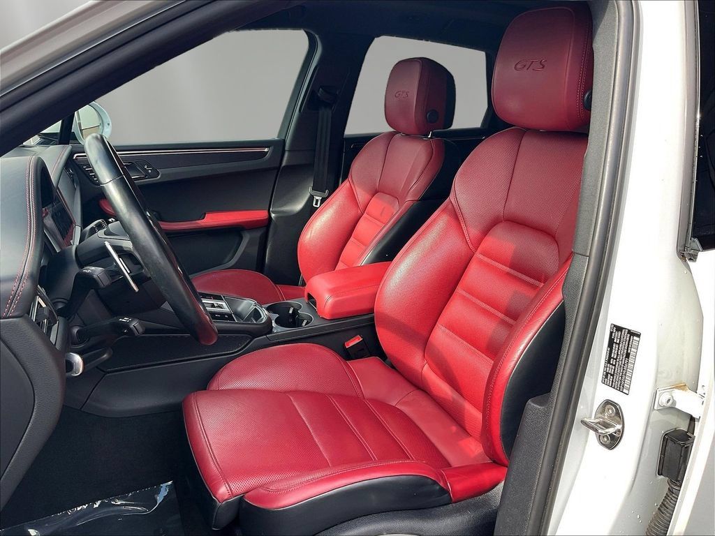 Used 2023 Porsche Macan GTS AWD/4WD image 21