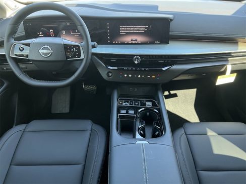 New 2025 Nissan Murano SL image 2