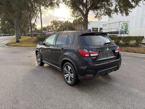 Used 2024 Mitsubishi Outlander Sport SE image 3