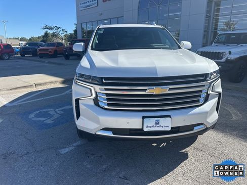 Used 2024 Chevrolet Tahoe High Country w/ Advanced Technology Package image 9