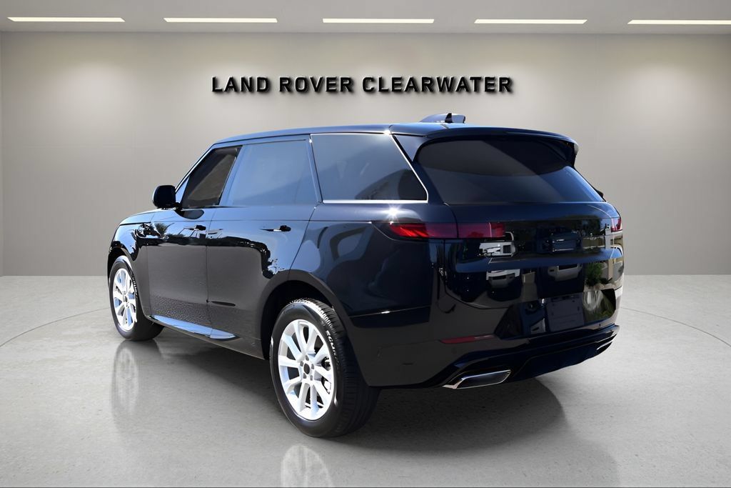 New 2026 Land Rover Range Rover Sport Dynamic SE AWD/4WD image 3