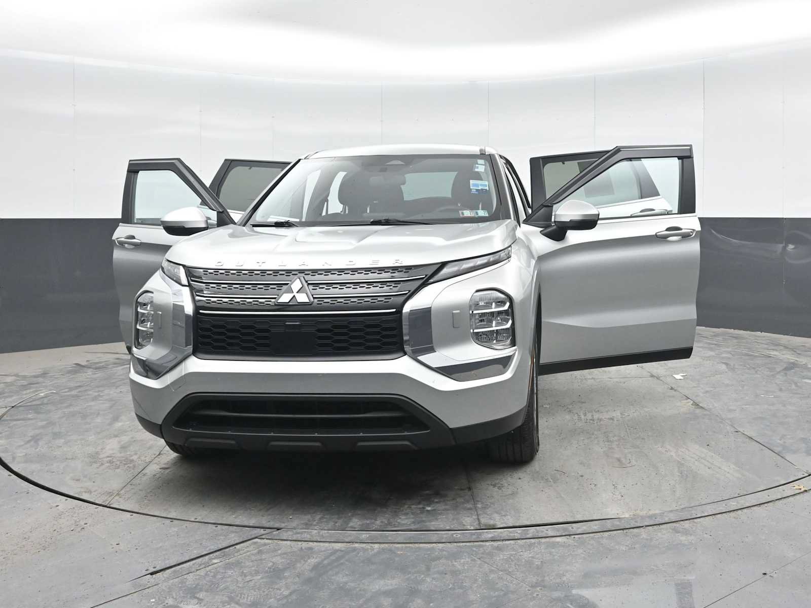 Used 2024 Mitsubishi Outlander ES AWD/4WD image 53