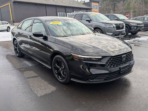 Used 2025 Honda Accord SE image 3