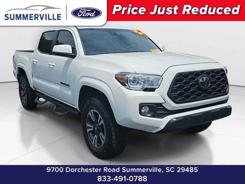Used 2023 Toyota Tacoma SR5 RWD image 1