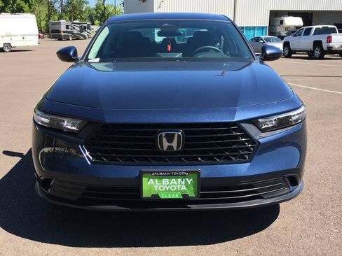 Used 2023 Honda Accord EX image 9
