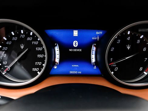 Used 2019 Maserati Levante S GranSport image 16