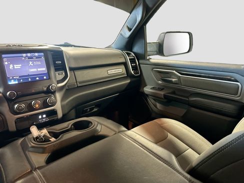 Used 2022 RAM 1500 4x4 Crew Cab image 22