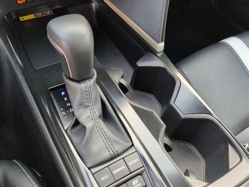 Certified 2025 Toyota Camry SE image 12