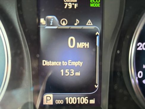 Used 2016 Toyota Camry XLE w/ Moonroof Package FWD image 11