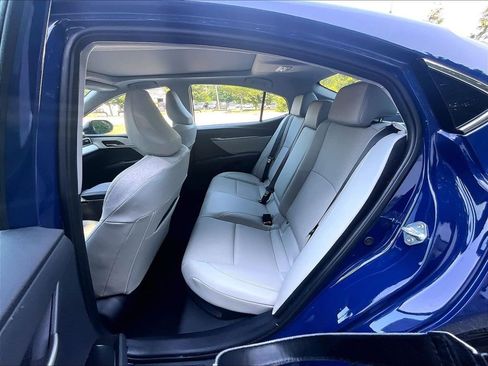 Used 2025 Toyota Camry XLE w/ Premium Plus Package AWD/4WD image 15