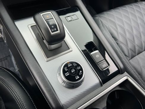 Used 2023 Mitsubishi Outlander SEL image 27