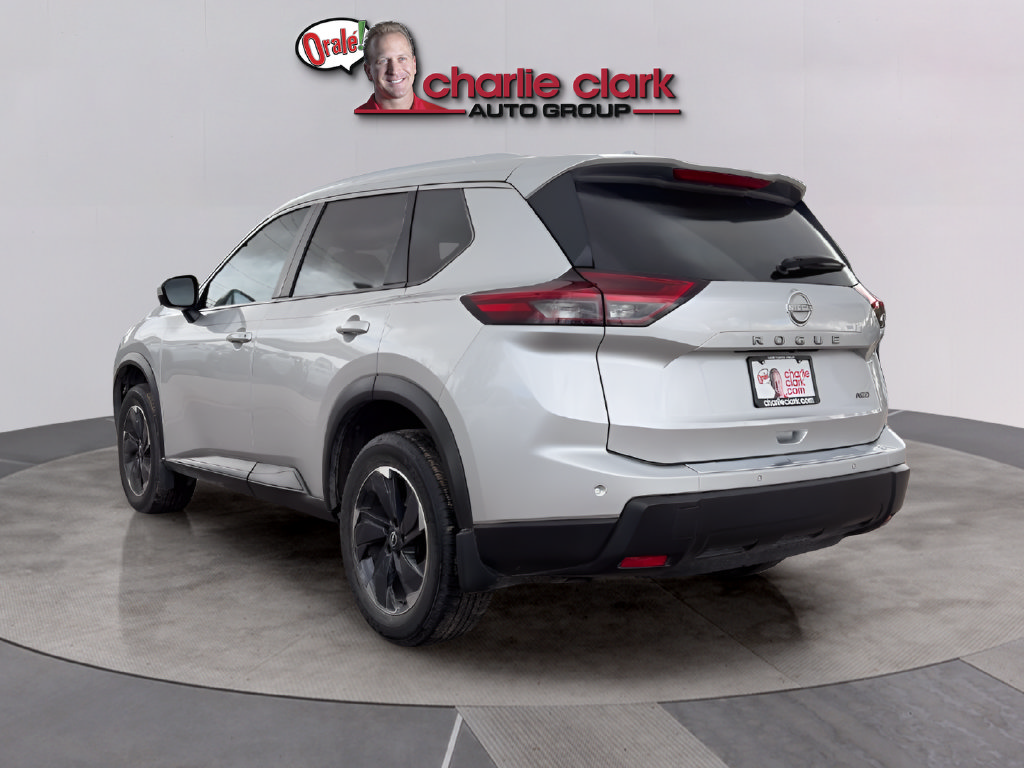 Certified 2025 Nissan Rogue SV w/ SV Premium Package AWD/4WD image 3