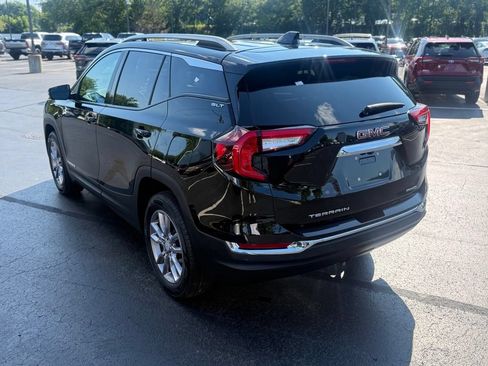 Used 2022 GMC Terrain SLT AWD/4WD image 5