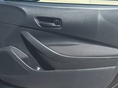 Certified 2025 Toyota Corolla LE FWD image 17