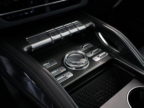 New 2026 Lincoln Nautilus Premier w/ Equipment Group 102A image 32