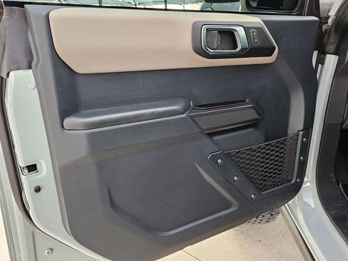 Used 2024 Ford Bronco Wildtrak image 21