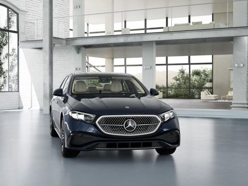 Used 2026 Mercedes-Benz E 350 4MATIC Sedan image 8