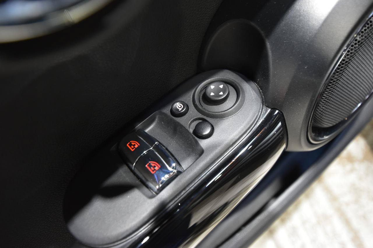 Used 2022 MINI Cooper S FWD image 11