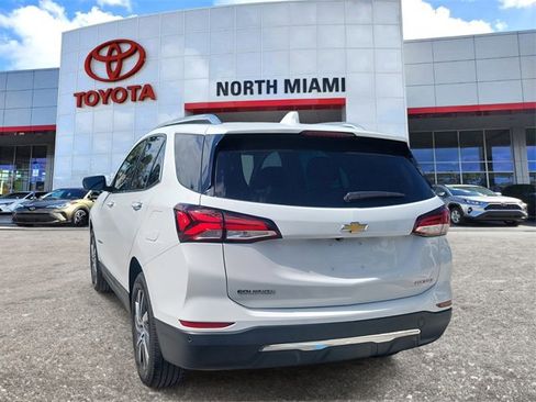 Used 2022 Chevrolet Equinox Premier image 3