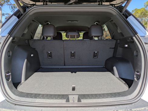 New 2026 Chevrolet Equinox RS w/ Convenience Package III image 7