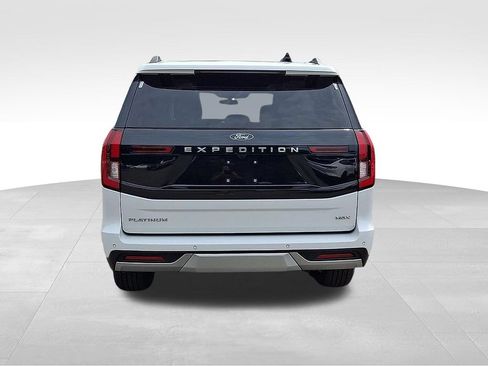 Used 2025 Ford Expedition Max Platinum AWD/4WD image 5