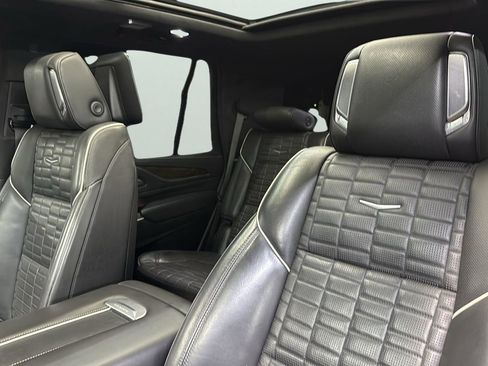 Used 2021 Cadillac Escalade Sport Platinum image 10
