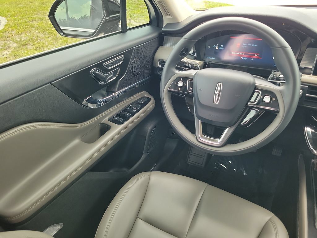 Used 2024 Lincoln Corsair FWD image 14
