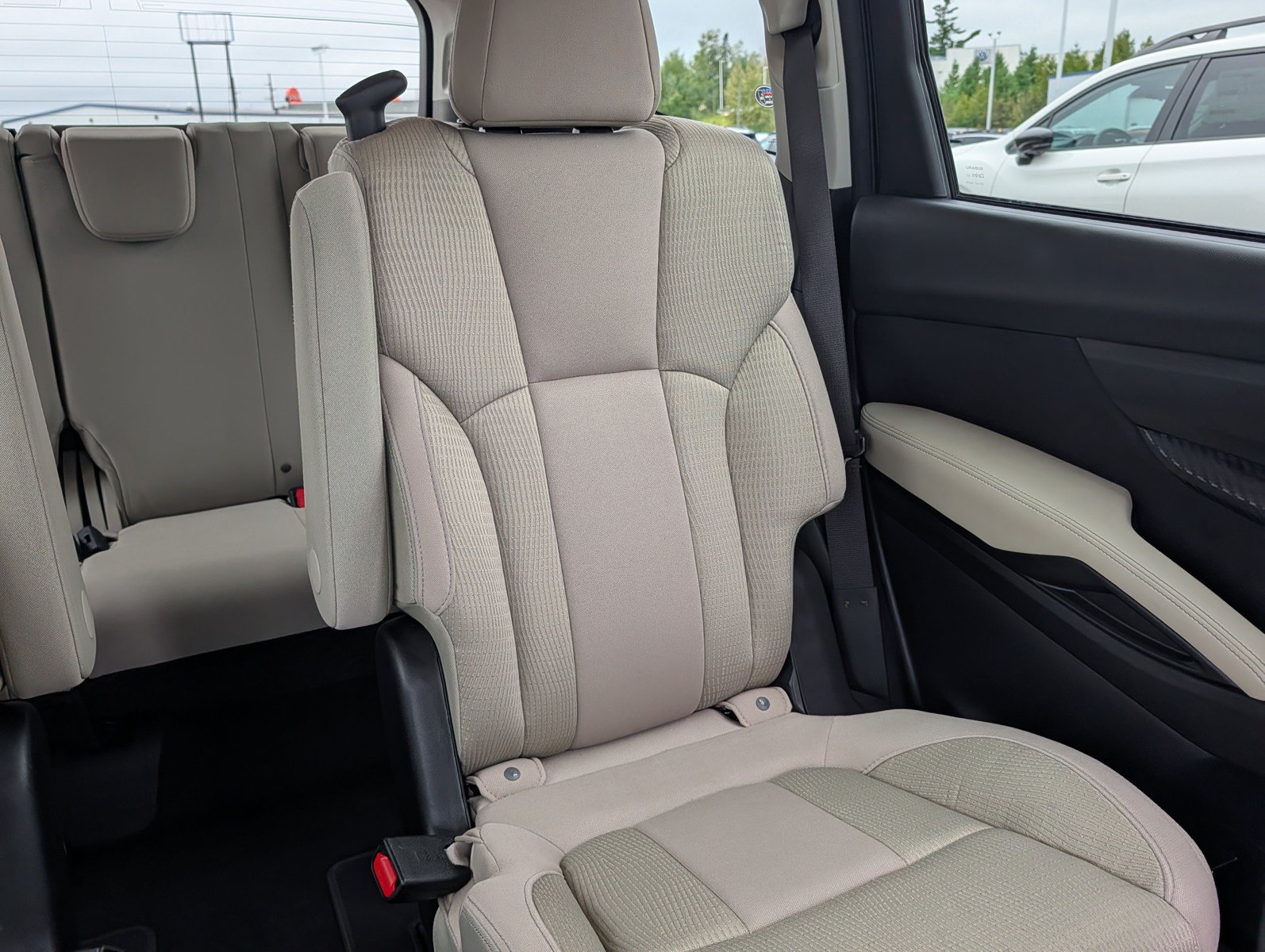 Used 2025 Subaru Ascent Premium AWD/4WD image 14