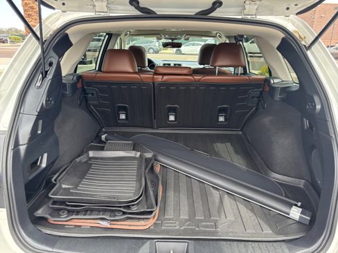 Used 2019 Subaru Outback 2.5i Touring image 34