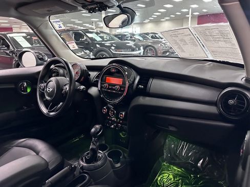 Used 2016 MINI Cooper 2-Door Hardtop image 30