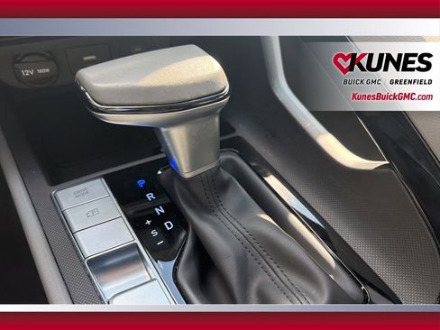 Used 2025 Hyundai Elantra SEL FWD image 26
