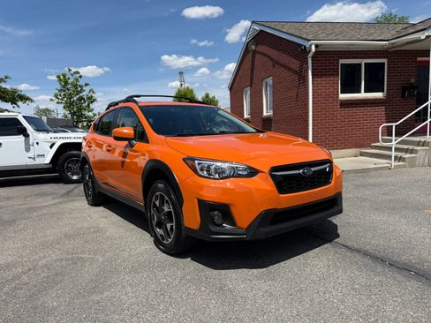 Used 2019 Subaru Crosstrek 2.0i Premium AWD/4WD image 3