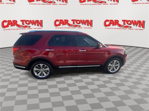 Used 2019 Ford Explorer Limited w/ Class III Trailer Tow Package image 9