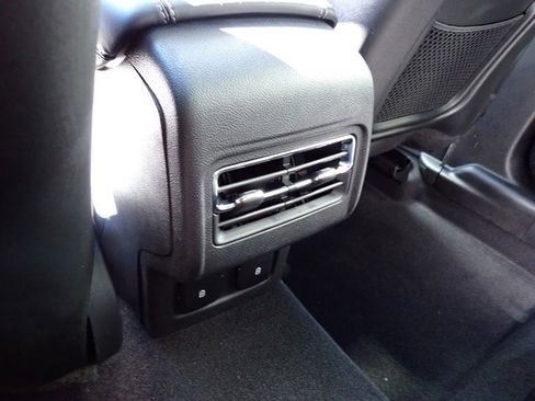 New 2026 Lincoln Corsair Premiere image 18