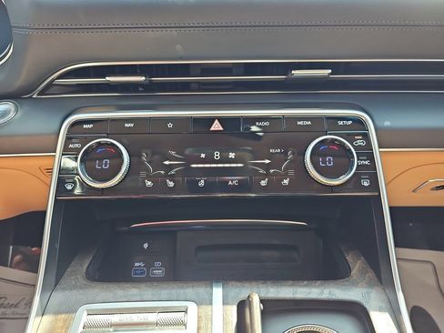 Used 2024 Genesis GV80 2.5T w/ Advanced Package AWD/4WD image 24