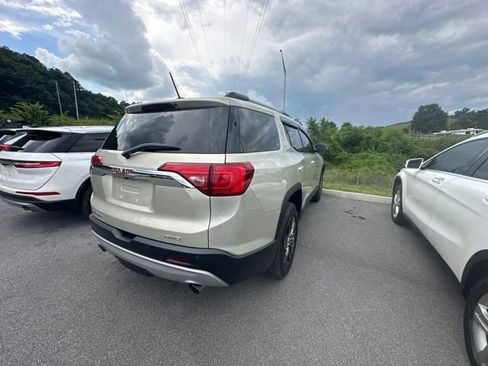 Used 2017 GMC Acadia SLT AWD/4WD image 21