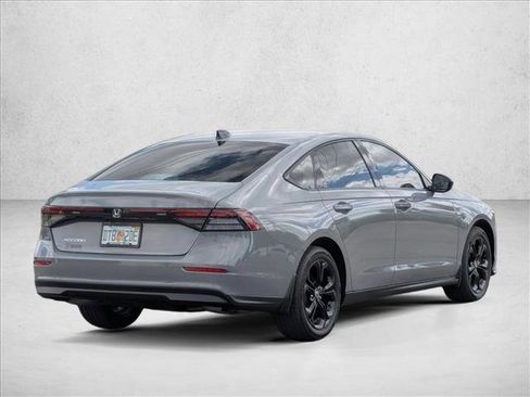 Used 2025 Honda Accord SE image 5