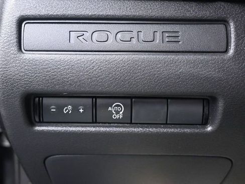 Used 2023 Nissan Rogue S AWD/4WD image 8