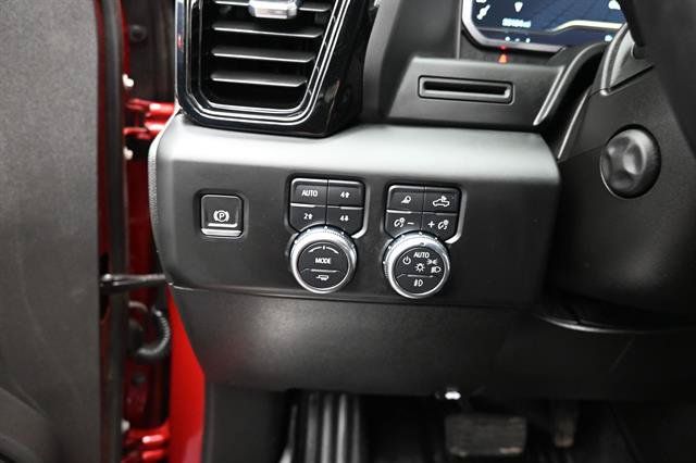 Used 2022 GMC Sierra 1500 AT4 w/ AT4 Premium Package AWD/4WD image 9