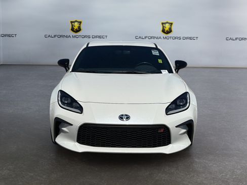Used 2024 Toyota GR86 RWD image 8