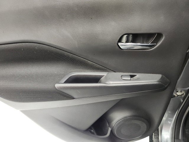 Used 2024 Nissan Kicks SV FWD image 9