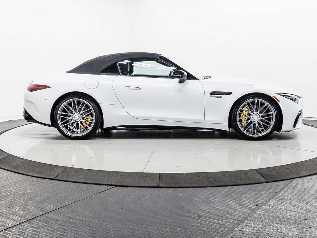 Used 2022 Mercedes-Benz SL 55 AMG 4MATIC w/ Driver Assistance Package image 36