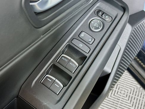 Used 2025 Honda Accord EX-L image 17