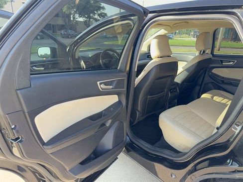 Used 2022 Ford Edge SEL AWD/4WD image 9