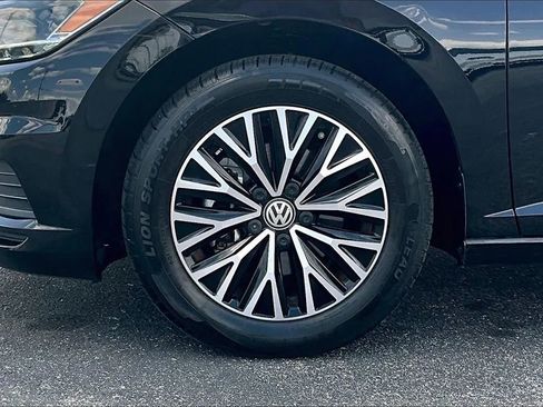 Used 2021 Volkswagen Jetta S w/ Driver Assistance Package image 9