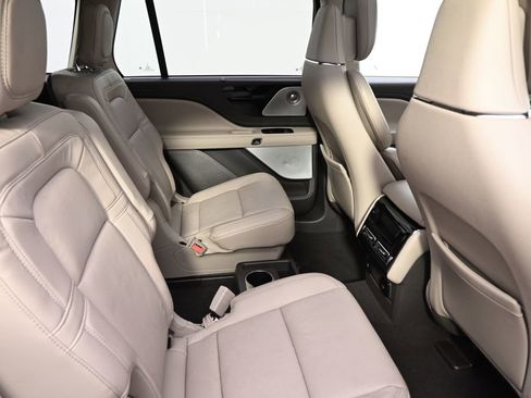 Used 2020 Lincoln Aviator Reserve w/ Equipment Group 202A AWD/4WD image 15