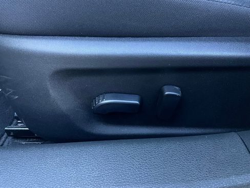 Used 2025 Nissan Altima 2.5 SV image 11