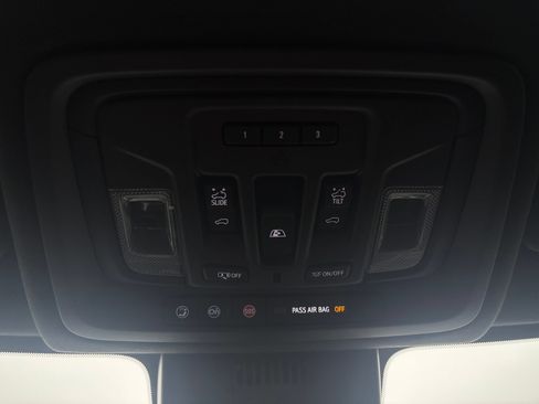 Used 2024 GMC Sierra 1500 AT4X AWD/4WD image 38