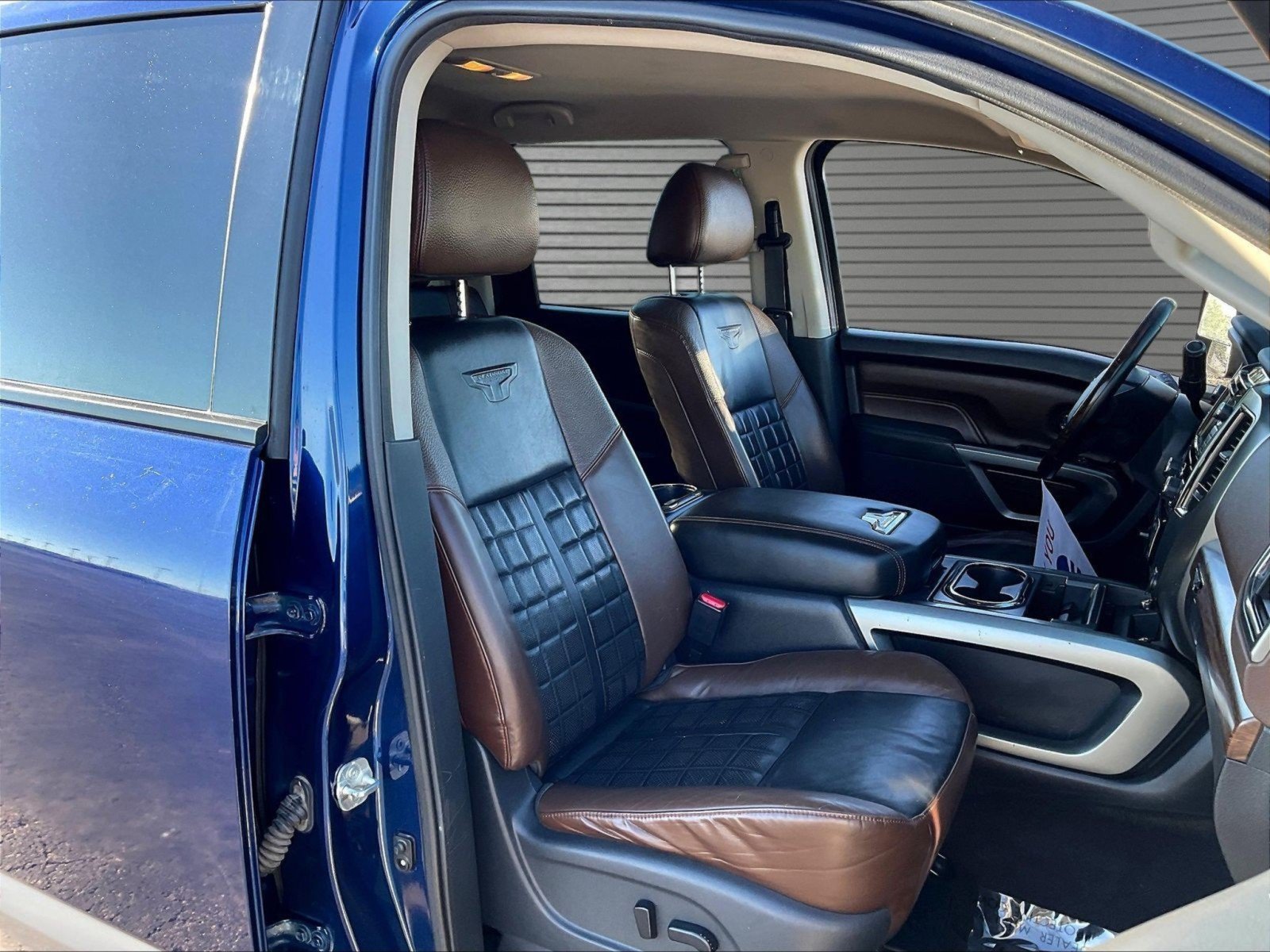 Used 2019 Nissan Titan Platinum Reserve w/ Platinum Utility Package AWD/4WD image 25